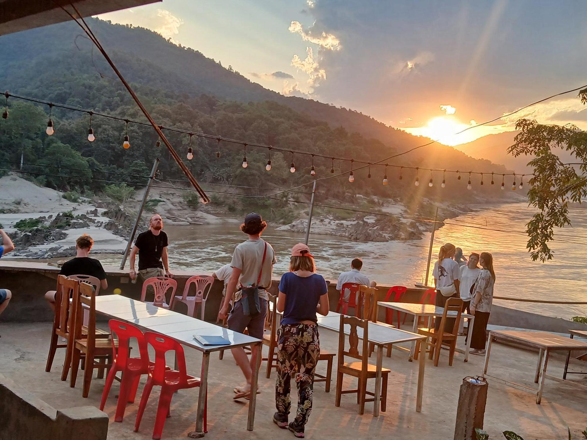 Villa Mekong Guesthouse Muang Pakbèng Exteriör bild